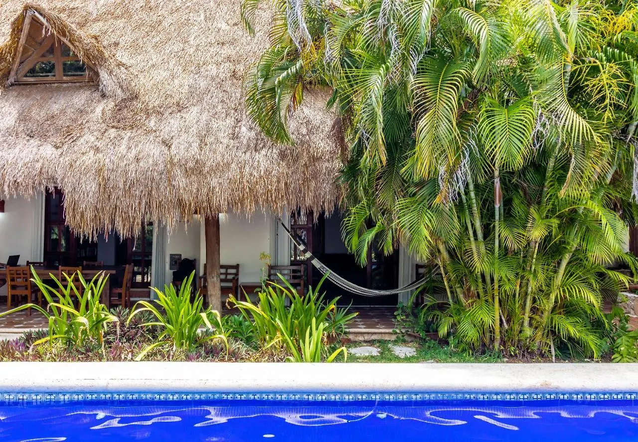 Apart Hotel Casaejido Playa del Carmen 2*,