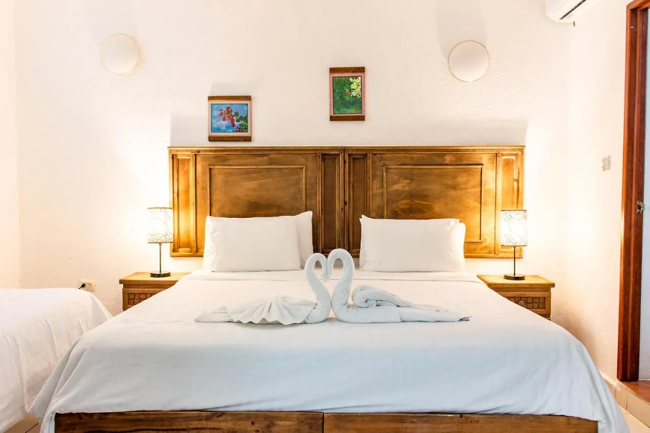 **  Apart Hotel Casaejido Playa del Carmen Mexico